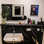 Apartament Ruhige, Zentrale In